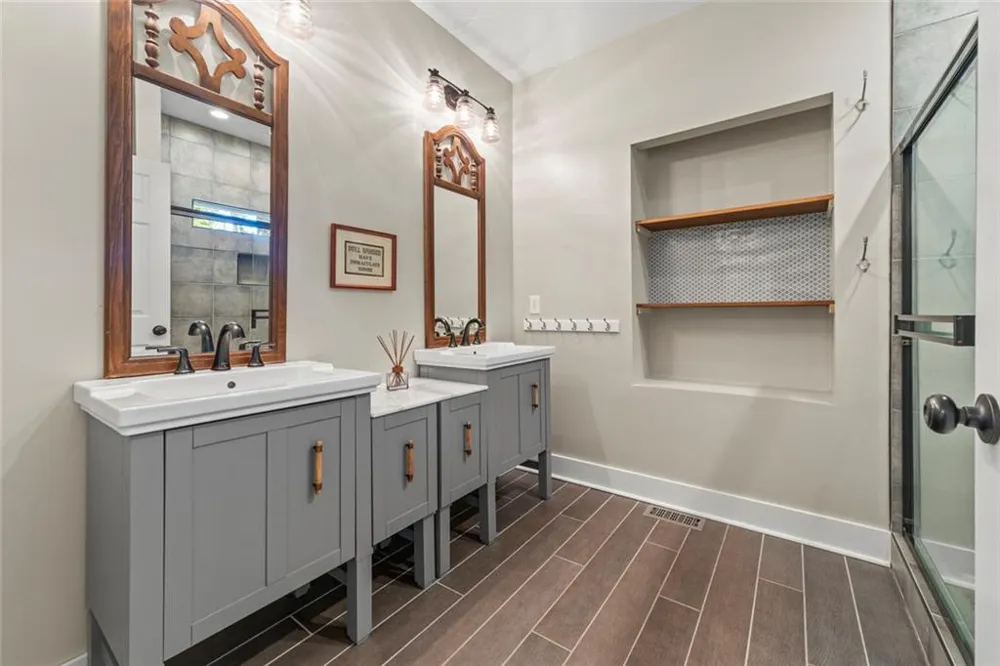 1047 Tranquility Lane Hartwell, GA 30643