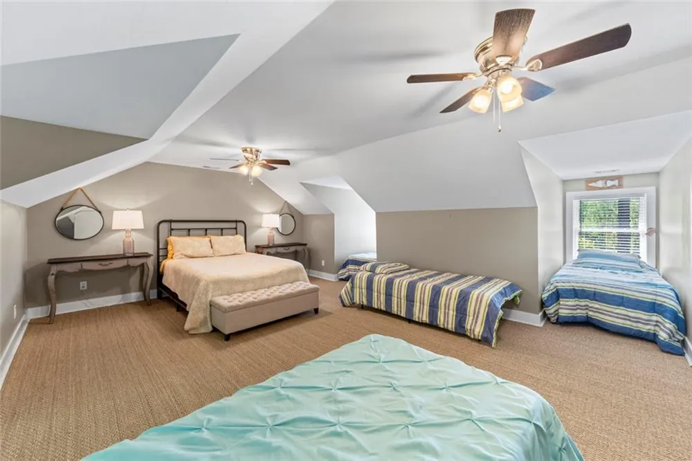 1047 Tranquility Lane Hartwell, GA 30643