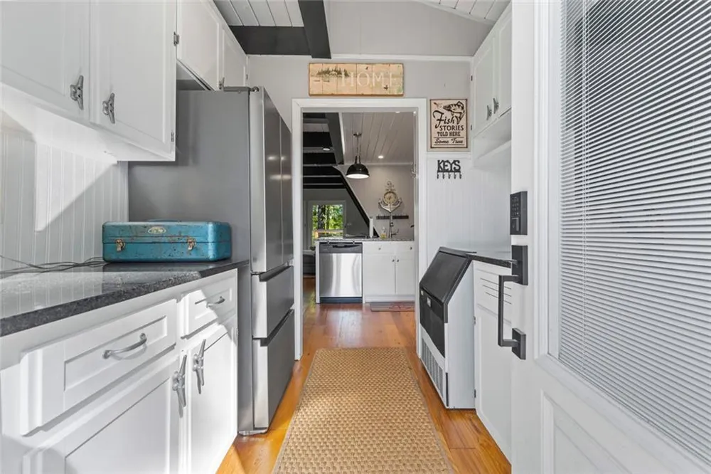 1047 Tranquility Lane Hartwell, GA 30643