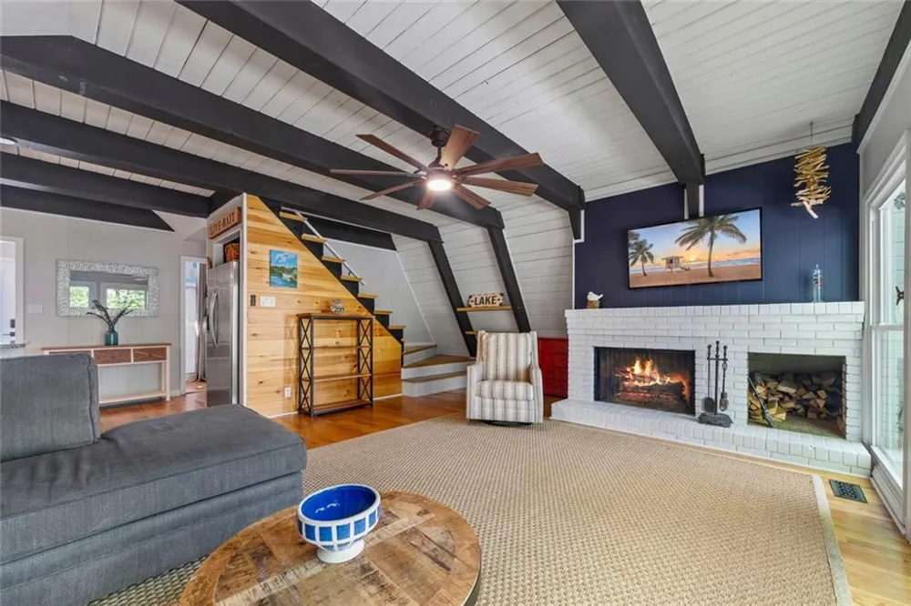 1047 Tranquility Lane Hartwell, GA 30643