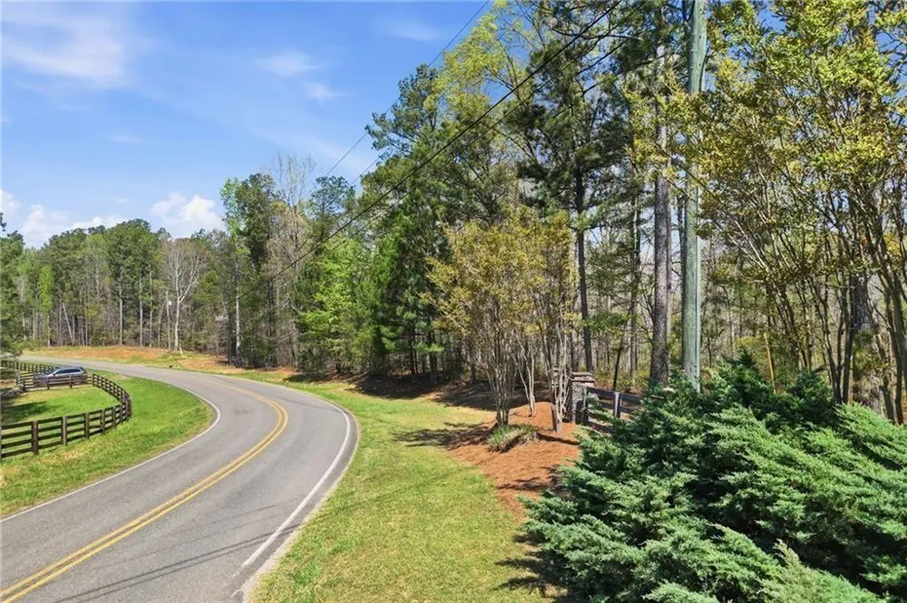3094 Flatbottom Road Ball Ground, GA 30107