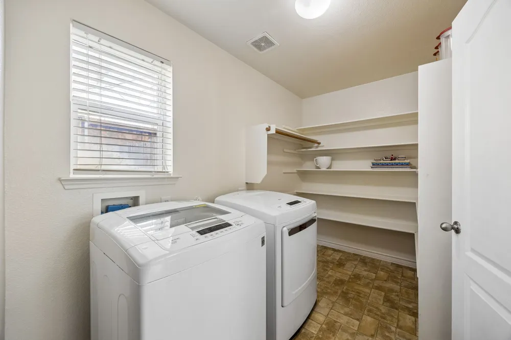 4706 Creekview Lane Balch Springs, TX 75180
