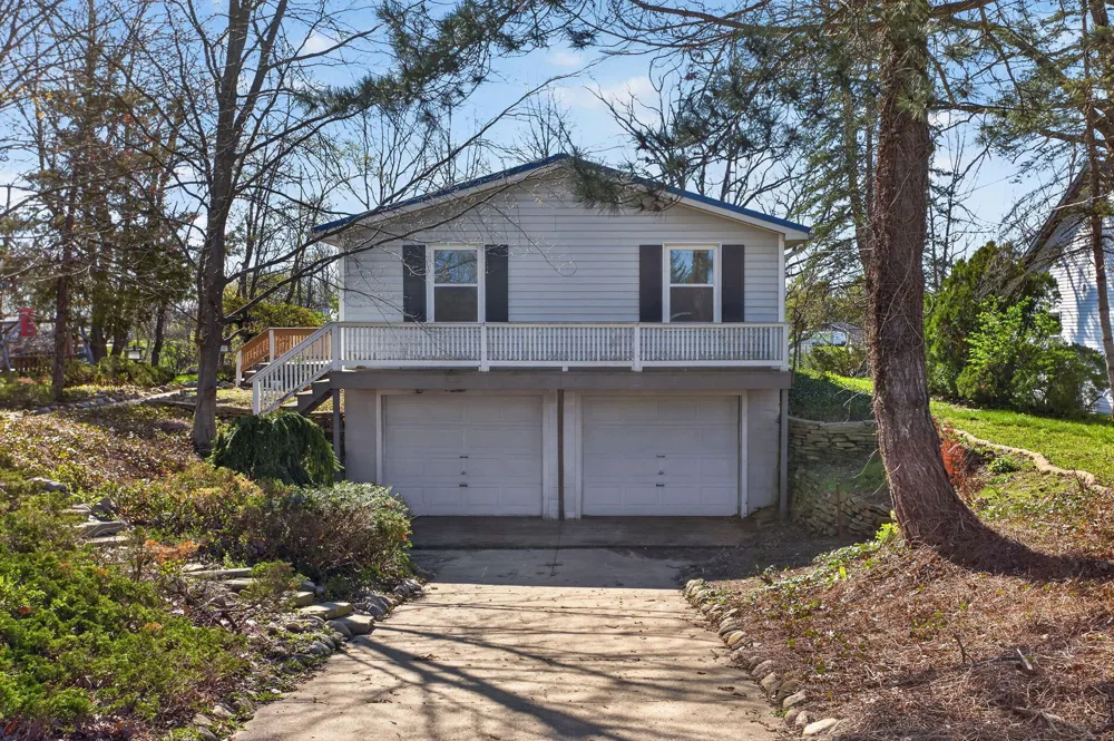 10791 Woodbrook Drive Cement City, MI 49233