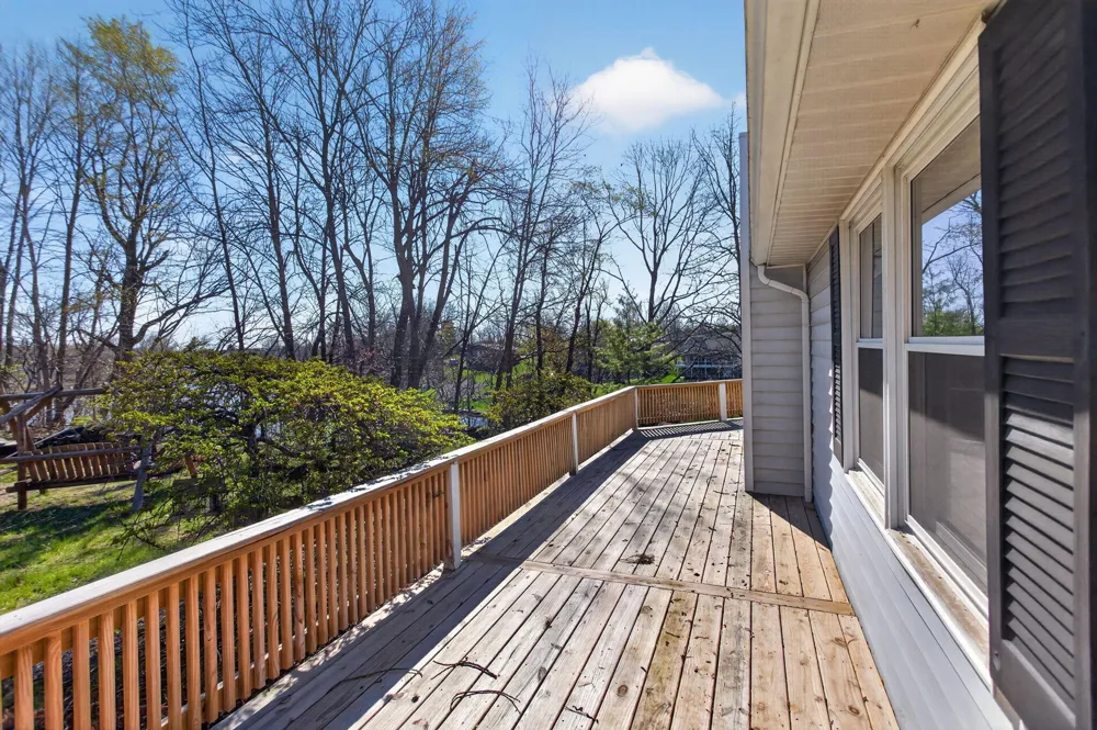 10791 Woodbrook Drive Cement City, MI 49233