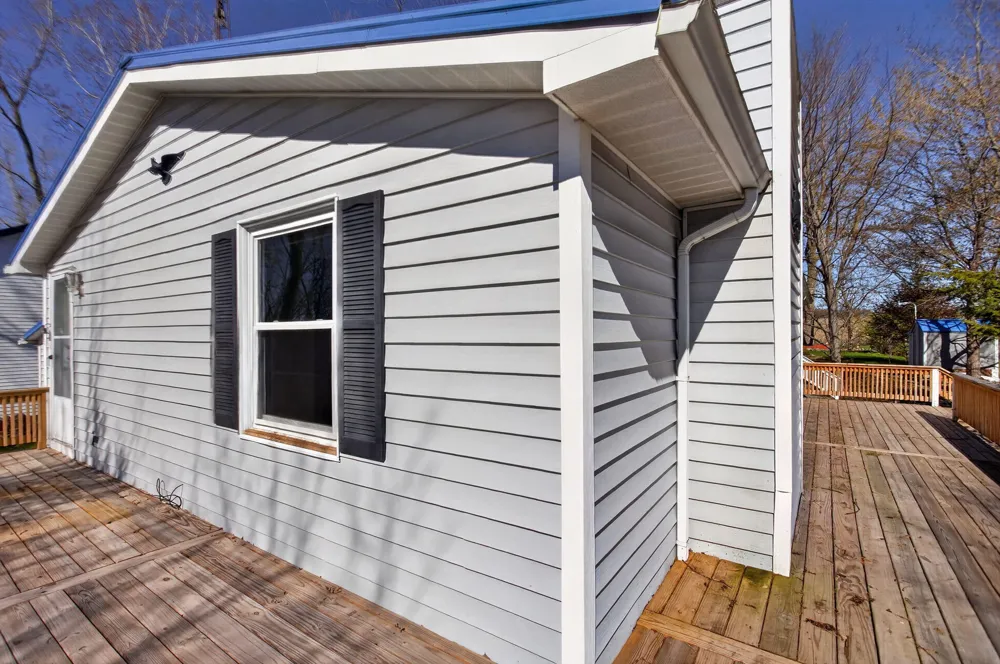 10791 Woodbrook Drive Cement City, MI 49233
