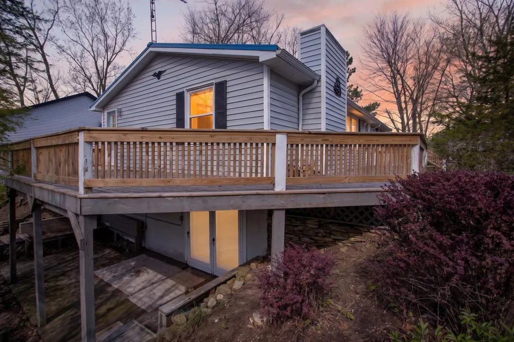 10791 Woodbrook Drive Cement City, MI 49233