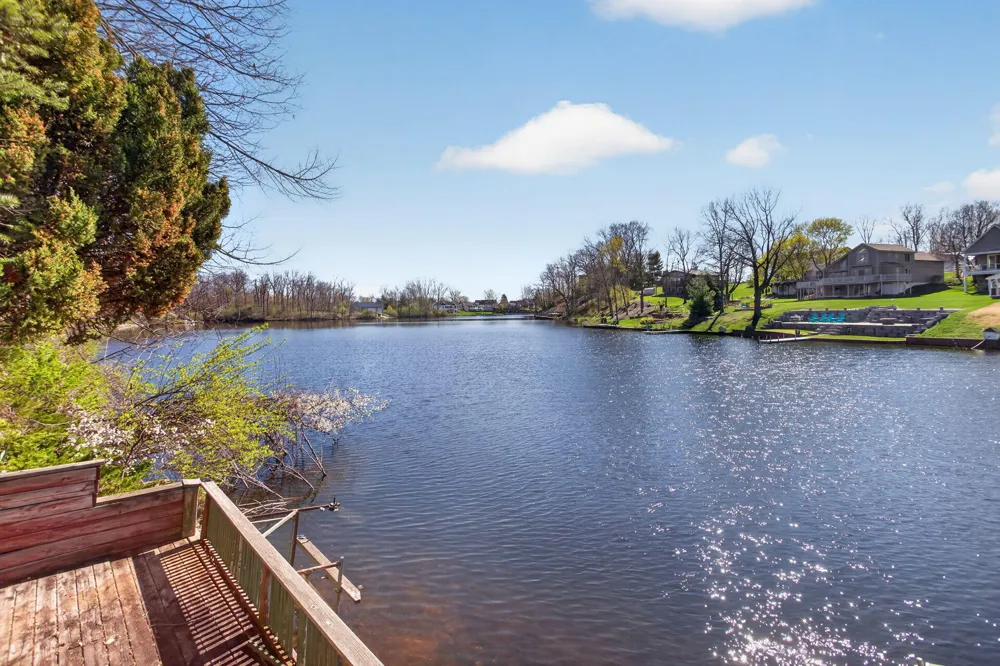 10791 Woodbrook Drive Cement City, MI 49233