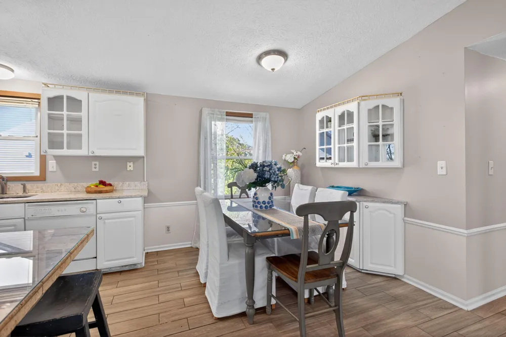 10791 Woodbrook Drive Cement City, MI 49233