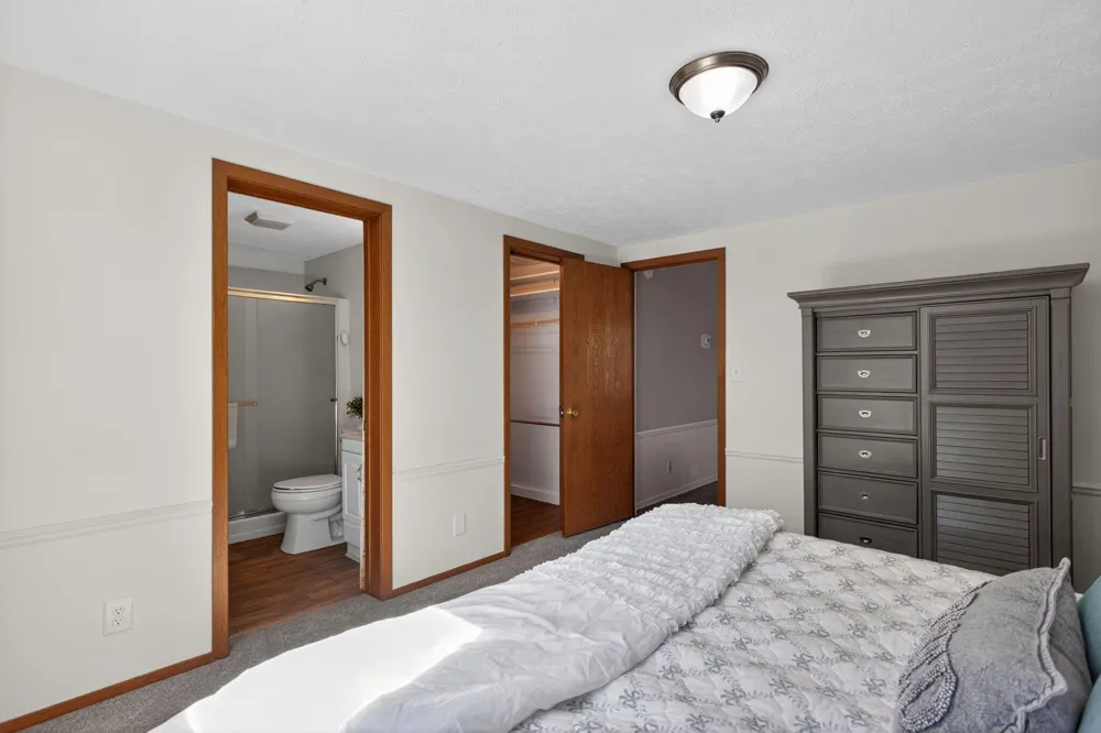 10791 Woodbrook Drive Cement City, MI 49233