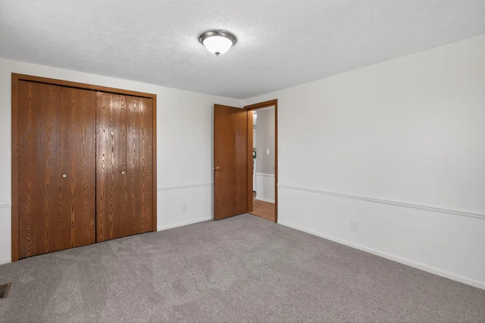 10791 Woodbrook Drive Cement City, MI 49233