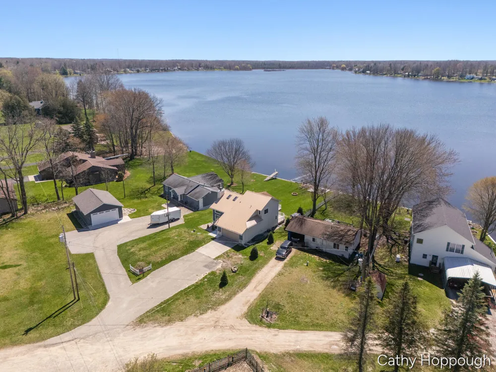 229 Ivason Drive Stanton, MI 48888