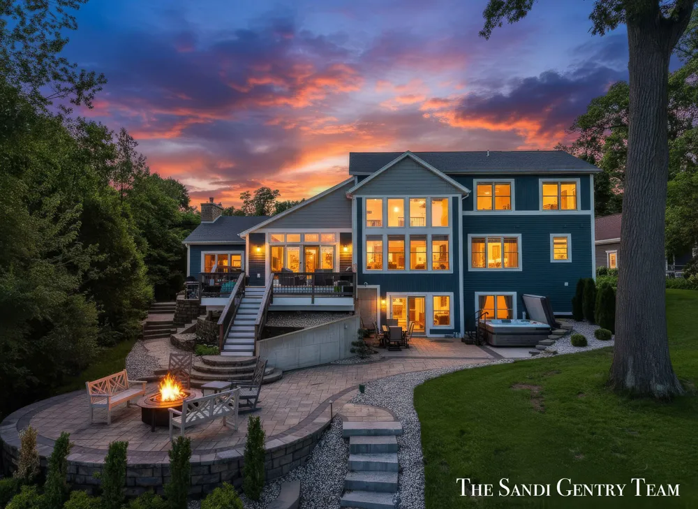 7 Circle Drive Fruitport, MI 49415