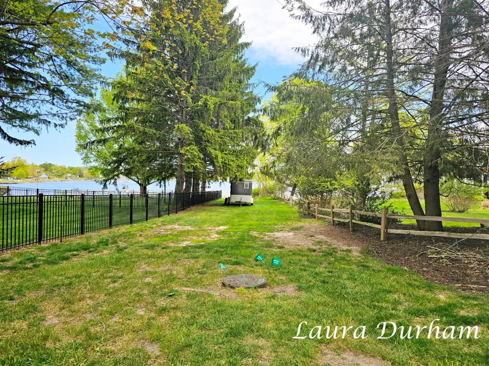 289 Crest Douglas, MI 49406