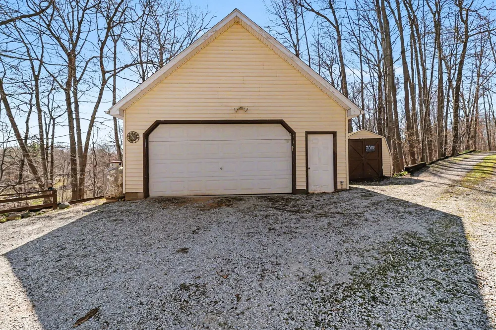 6302 E Interlochen Road Fountain, MI 49410