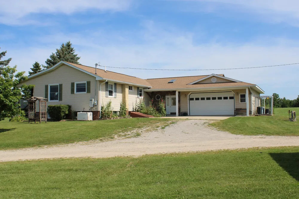 2812 Shoreline Drive Lupton, MI 48635