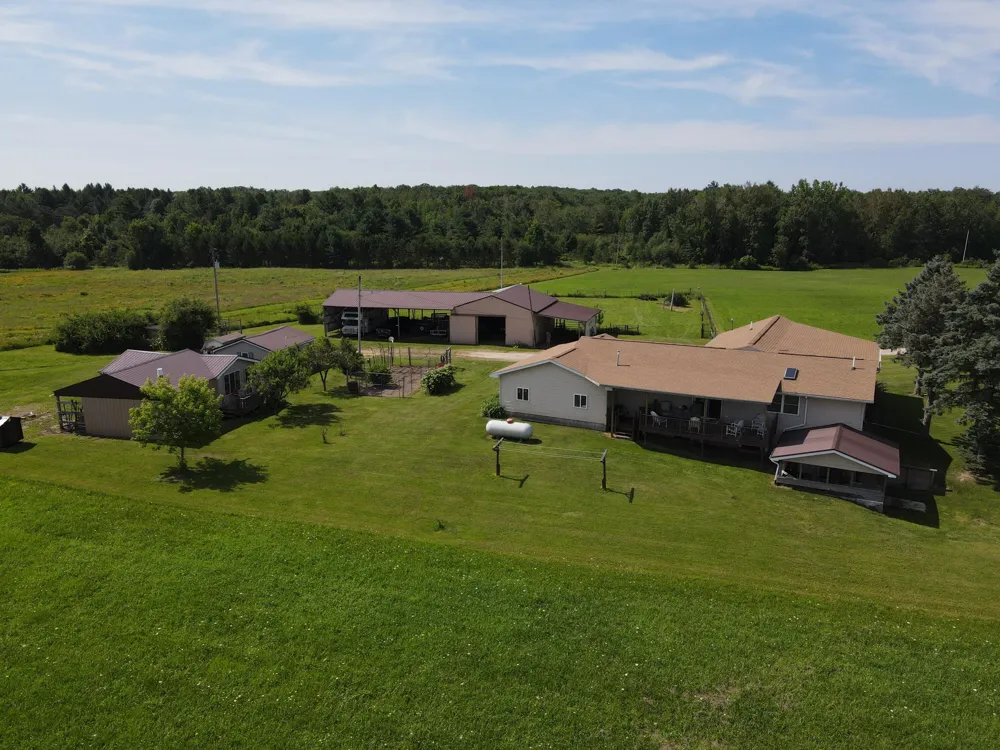 2812 Shoreline Drive Lupton, MI 48635