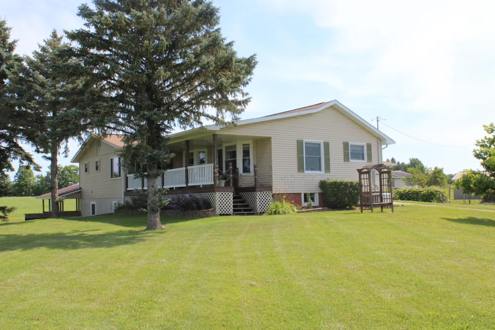 2812 Shoreline Drive Lupton, MI 48635