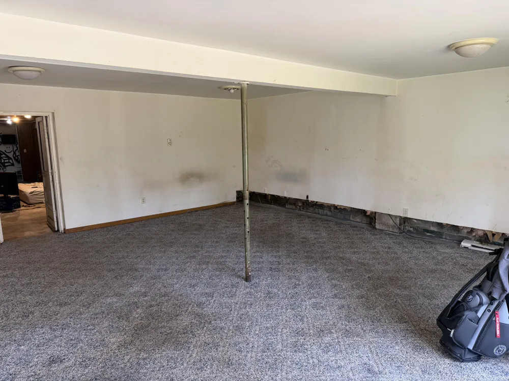 7805 W XY AVENUE Schoolcraft, MI 49087