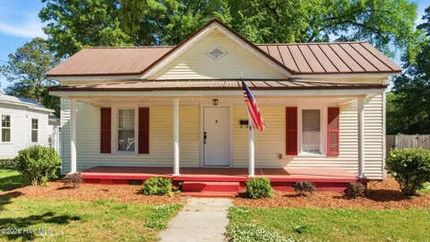 465 Third Street
