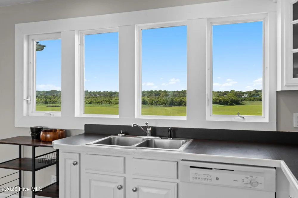 598 Ocean Boulevard W Holden Beach, NC 28462