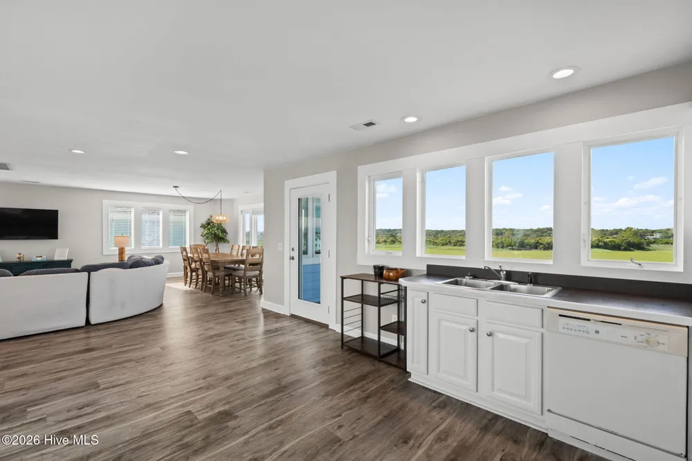 598 Ocean Boulevard W Holden Beach, NC 28462