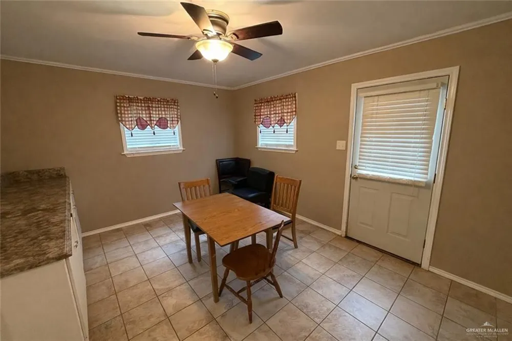 200 W Potts Street Falfurrias, TX 78355