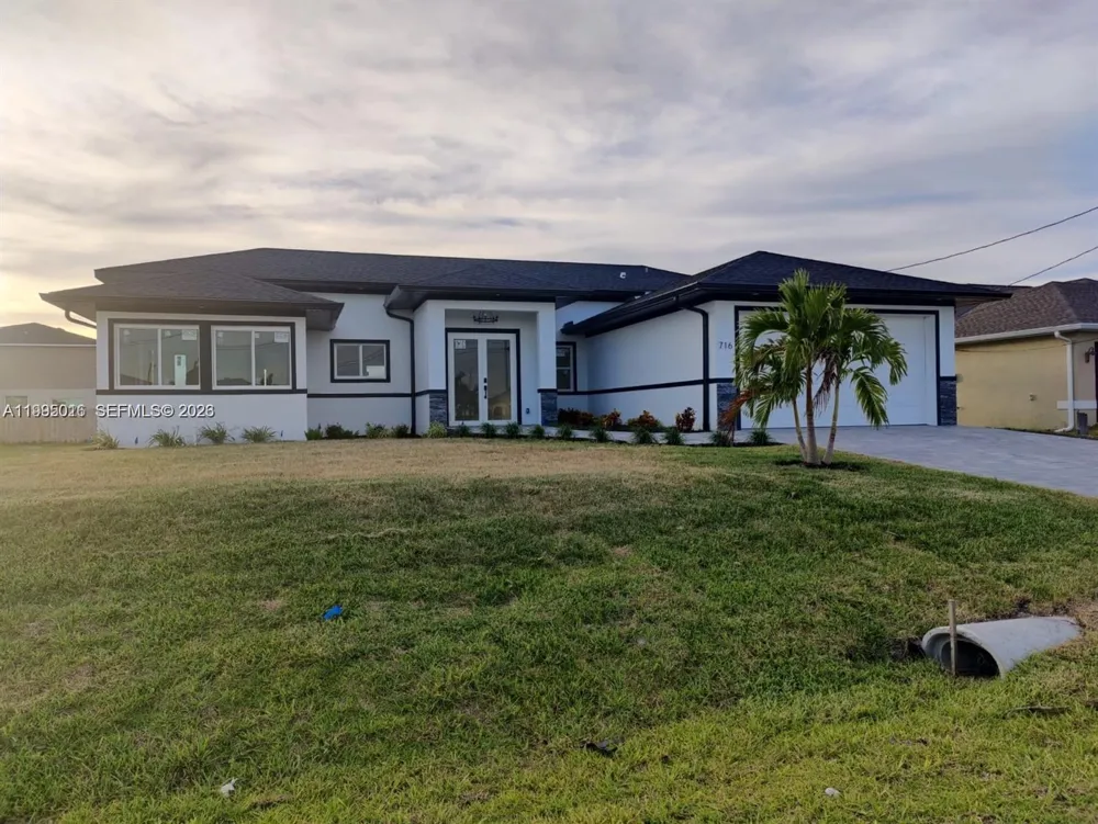 716 NW 37TH AVE Cape Coral, FL 33993