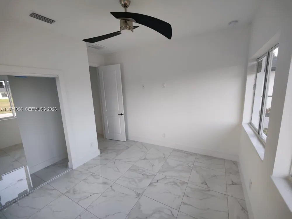 716 NW 37TH AVE Cape Coral, FL 33993