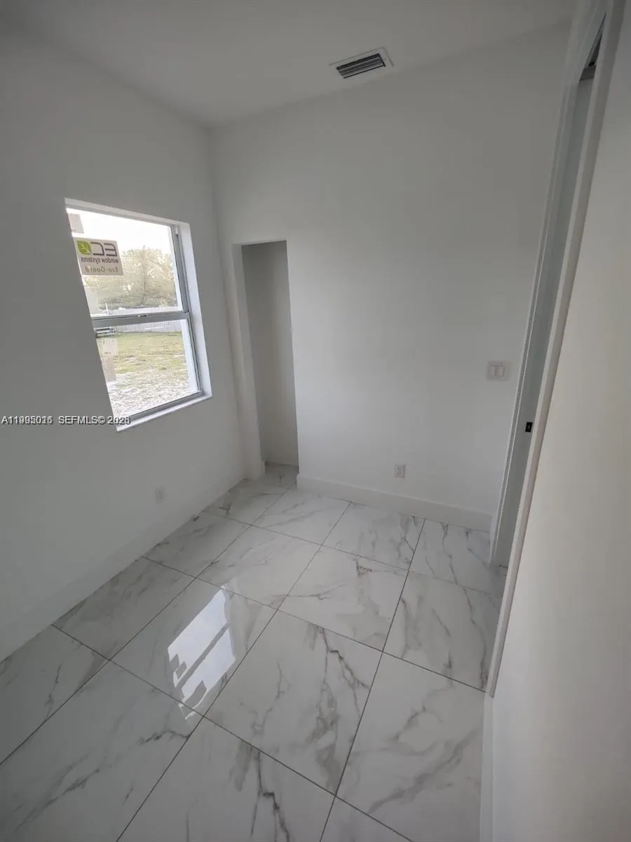 716 NW 37TH AVE Cape Coral, FL 33993