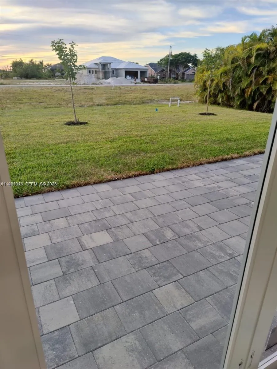 716 NW 37TH AVE Cape Coral, FL 33993