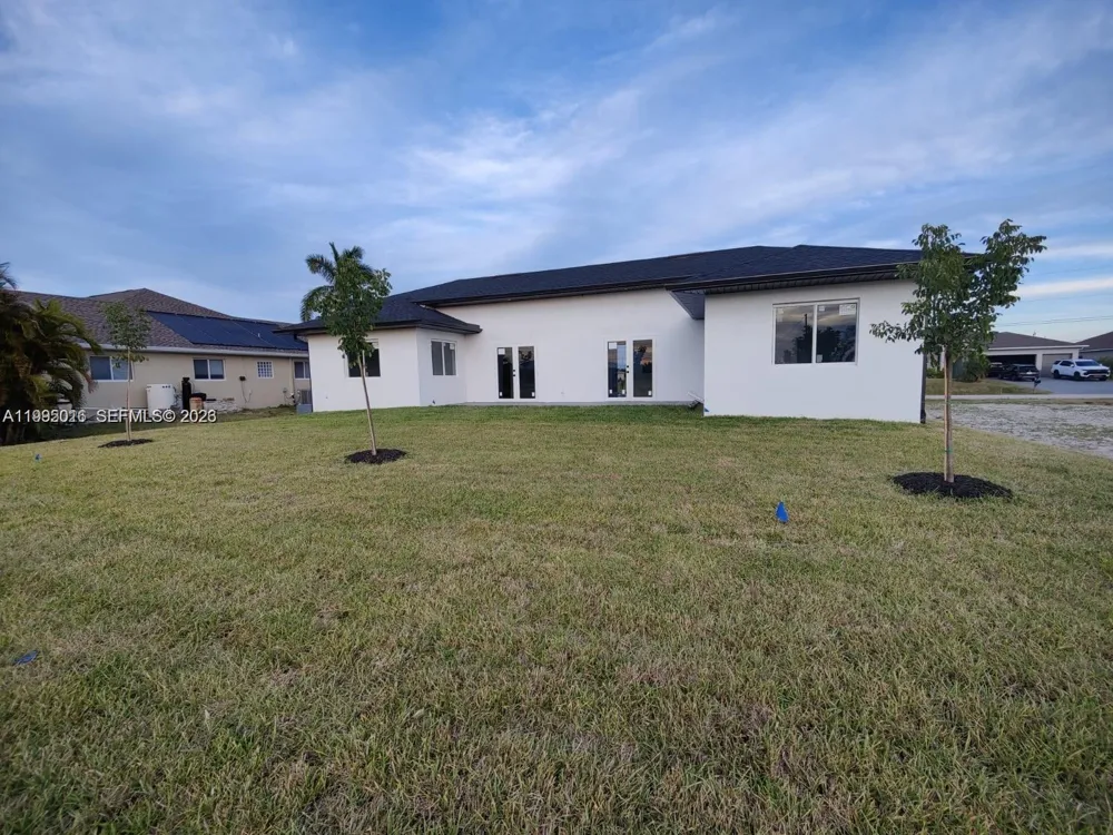 716 NW 37TH AVE Cape Coral, FL 33993