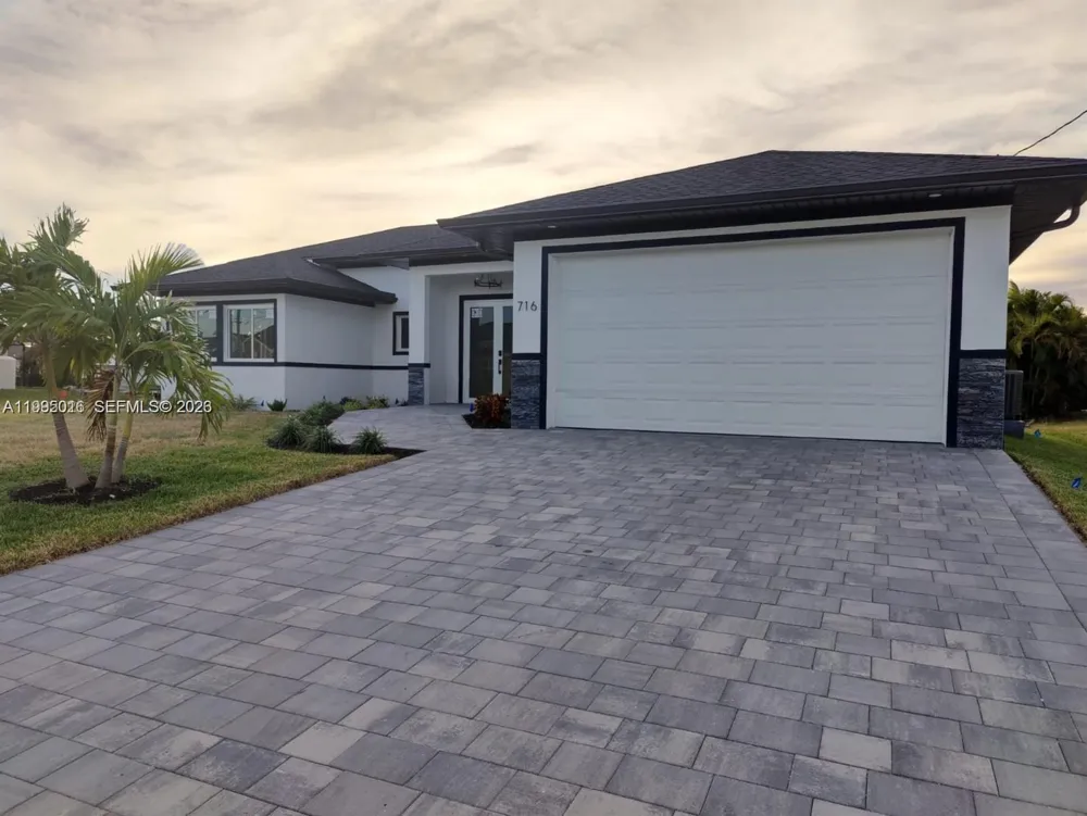 716 NW 37TH AVE Cape Coral, FL 33993