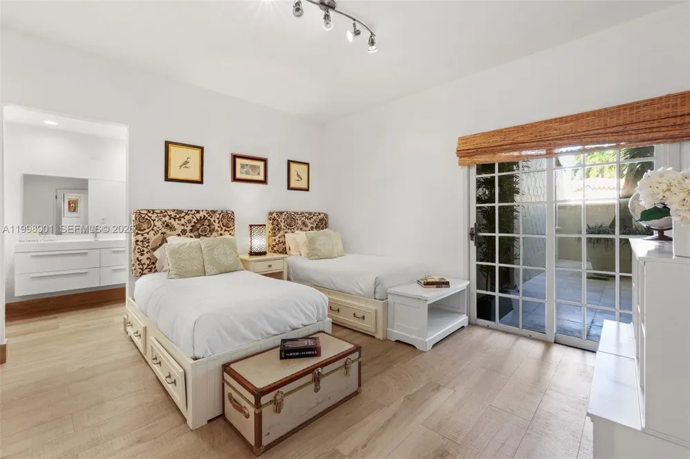 2211 Fisher Island Dr #3101 Miami Beach, FL 33109