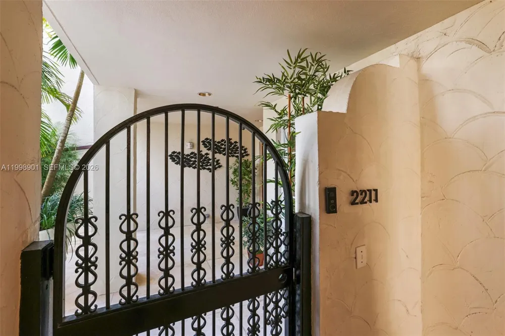 2211 Fisher Island Dr #3101 Miami Beach, FL 33109
