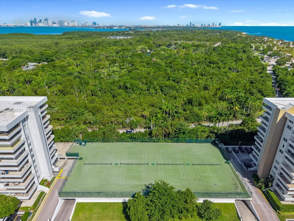 199 Ocean Lane Dr #1001 Key Biscayne, FL 33149