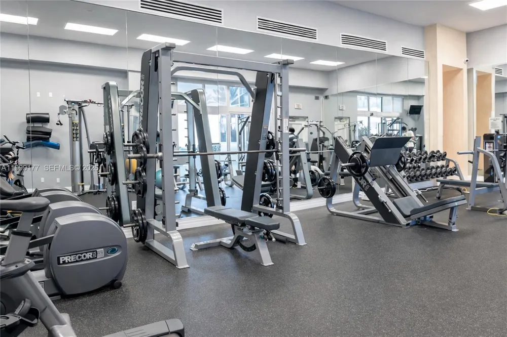 6917 Collins Ave #1611 Miami Beach, FL 33141