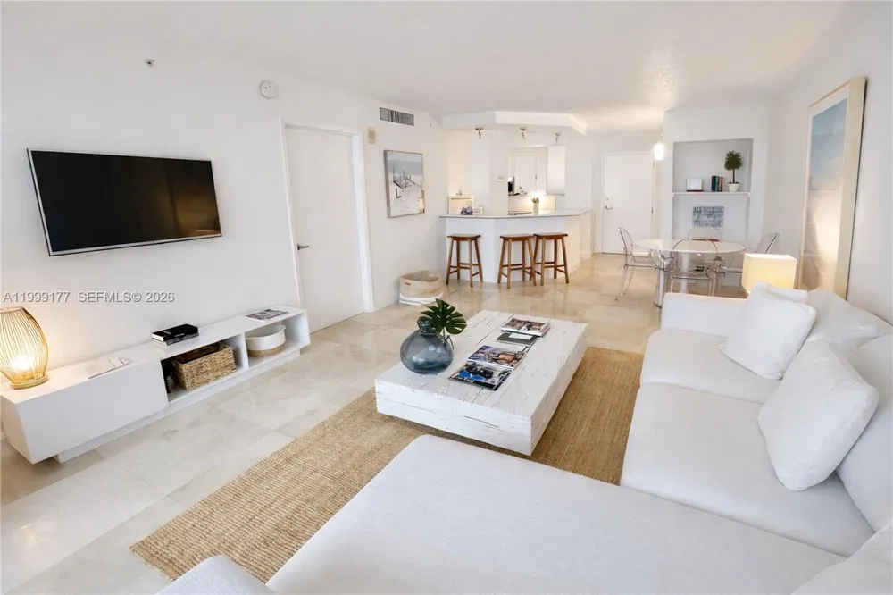 6917 Collins Ave #1611 Miami Beach, FL 33141