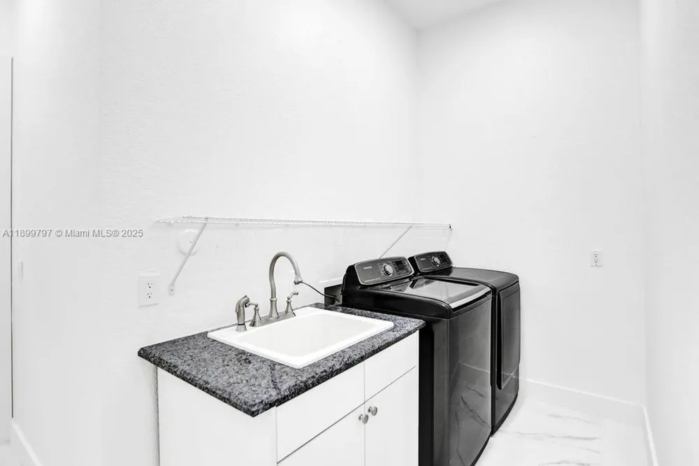 3152 SW 147th Ave Davie, FL 33330