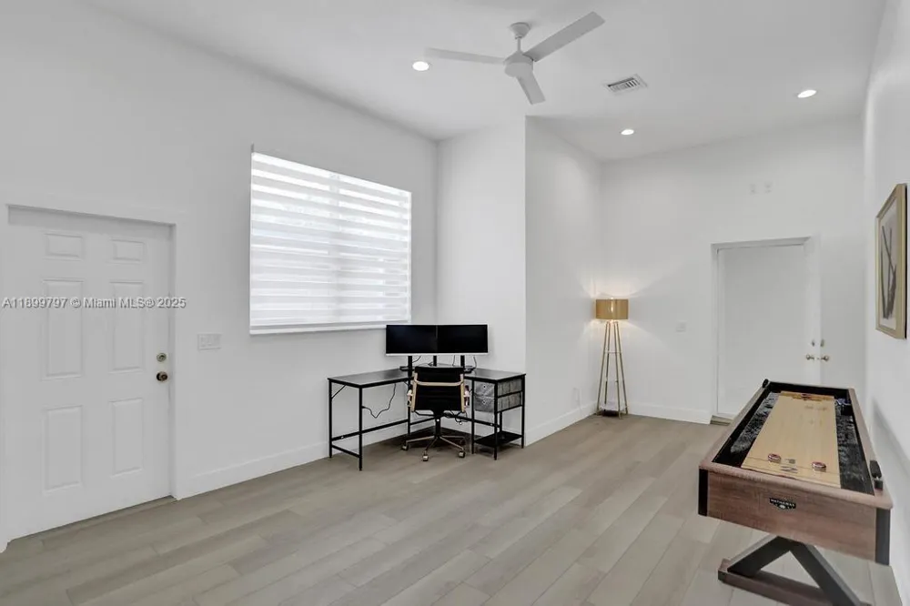 3152 SW 147th Ave Davie, FL 33330
