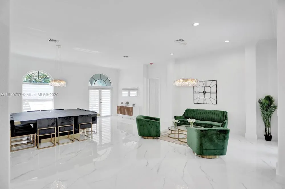 3152 SW 147th Ave Davie, FL 33330