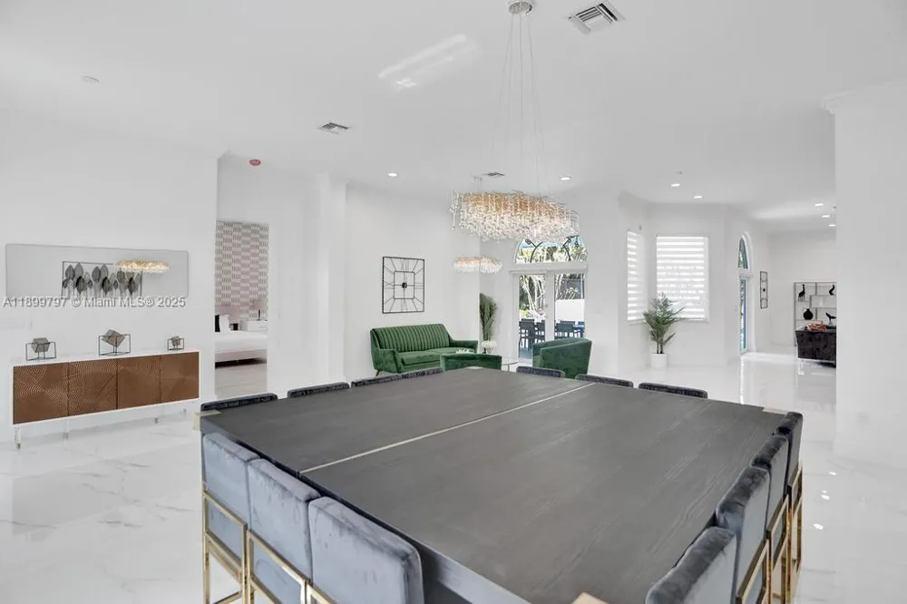 3152 SW 147th Ave Davie, FL 33330