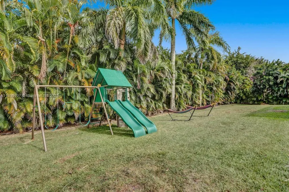 3152 SW 147th Ave Davie, FL 33330
