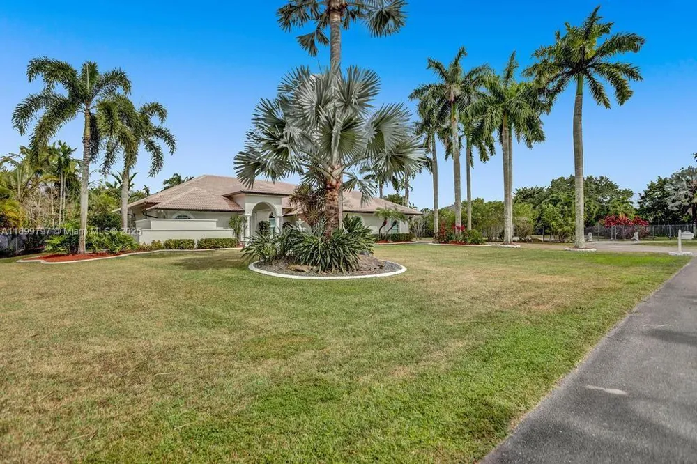 3152 SW 147th Ave Davie, FL 33330