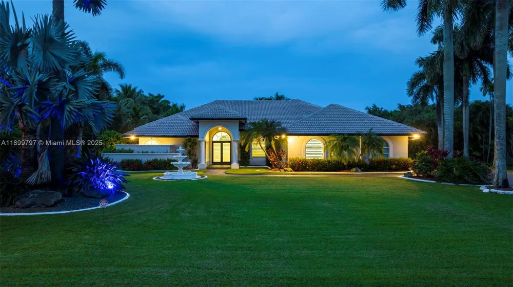 3152 SW 147th Ave Davie, FL 33330
