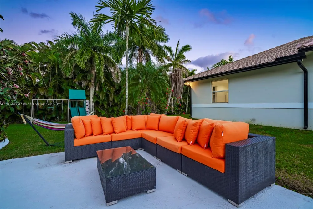 3152 SW 147th Ave Davie, FL 33330