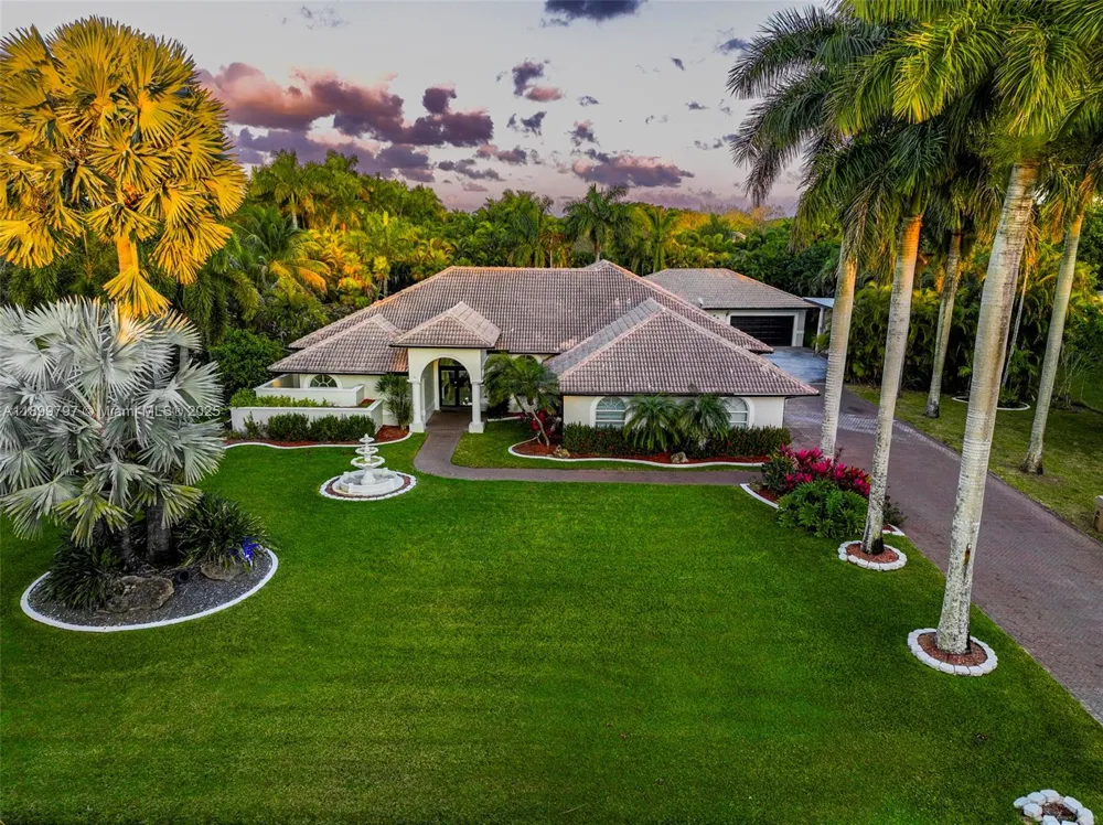 3152 SW 147th Ave Davie, FL 33330