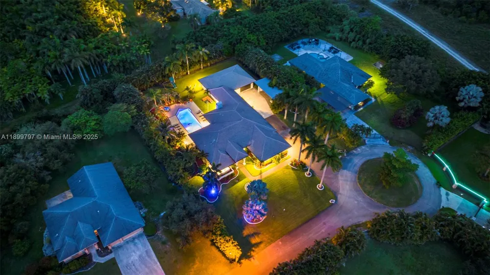 3152 SW 147th Ave Davie, FL 33330