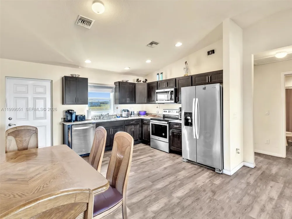 9006 ABEL La Belle, FL 33935