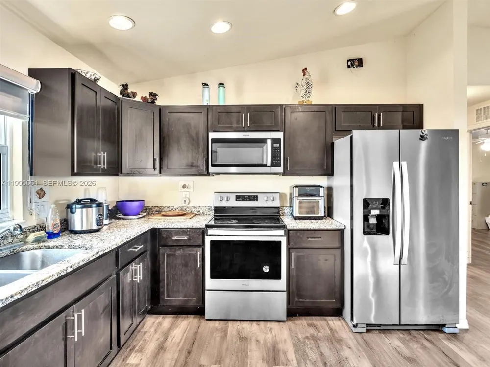 9006 ABEL La Belle, FL 33935