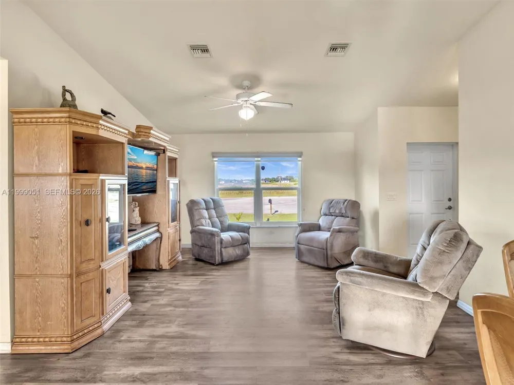 9006 ABEL La Belle, FL 33935